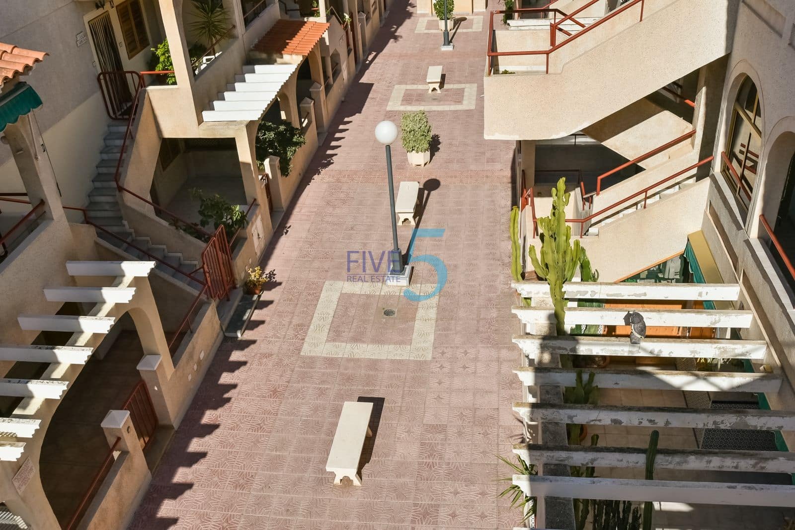 2 sovrum Lägenhet till salu i Torrevieja med garage - 149 000 € (Ref: 10054336)