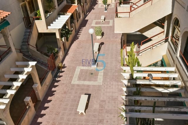 2 sovrum Lägenhet till salu i Torrevieja med garage - 149 000 € (Ref: 10054336)