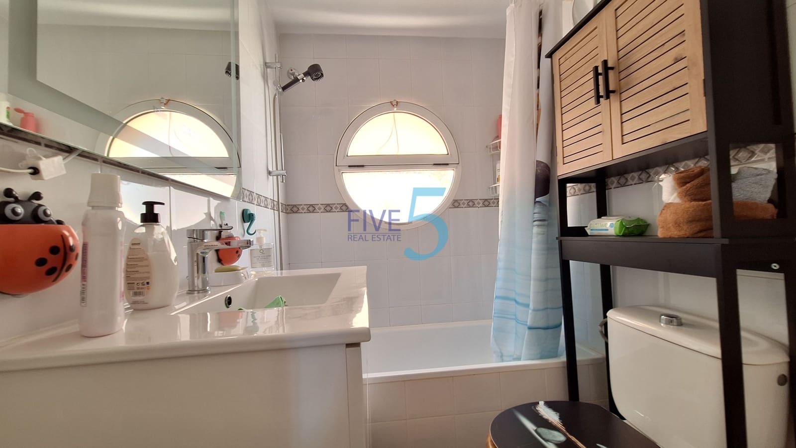 3 soveværelse Lejlighed til salg i Torrevieja med swimmingpool garage - € 149.000 (Ref: 10055771)