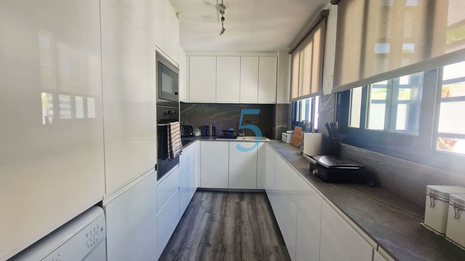 3 makuuhuone Huoneisto myytävänä paikassa San Cayetano mukana uima-altaan - 155 000 € (Ref: 10057269)