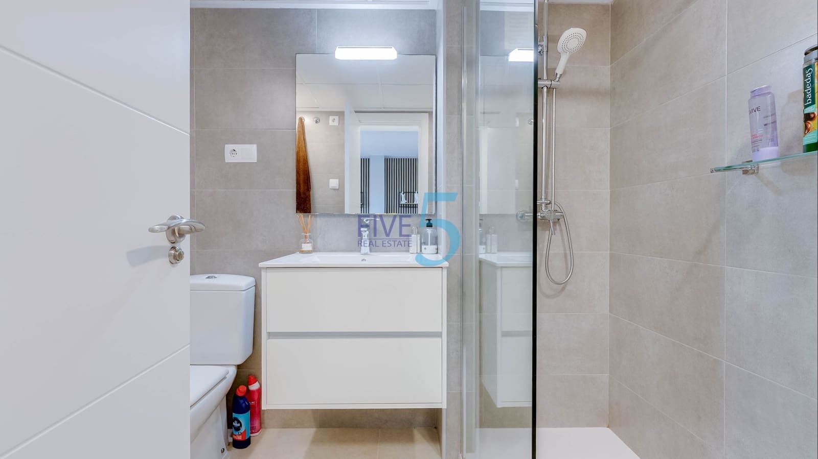 3 bedroom Apartment for sale in San Cayetano with pool - € 155,000 (Ref: 10057269)