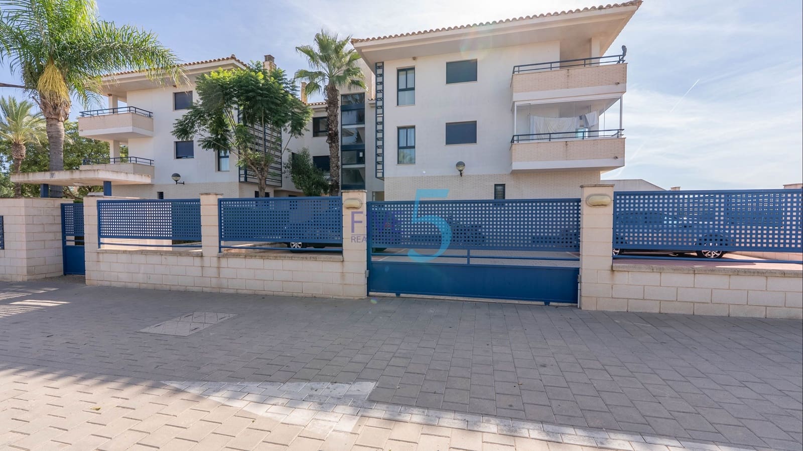 3 bedroom Apartment for sale in San Cayetano with pool - € 155,000 (Ref: 10057269)