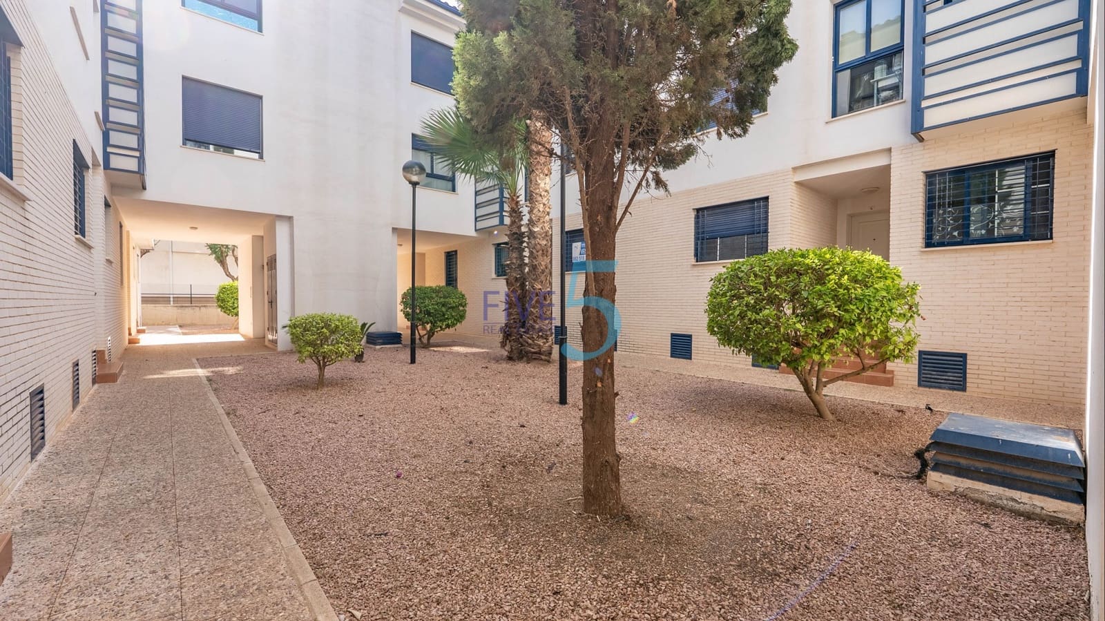 3 bedroom Apartment for sale in San Cayetano with pool - € 155,000 (Ref: 10057269)