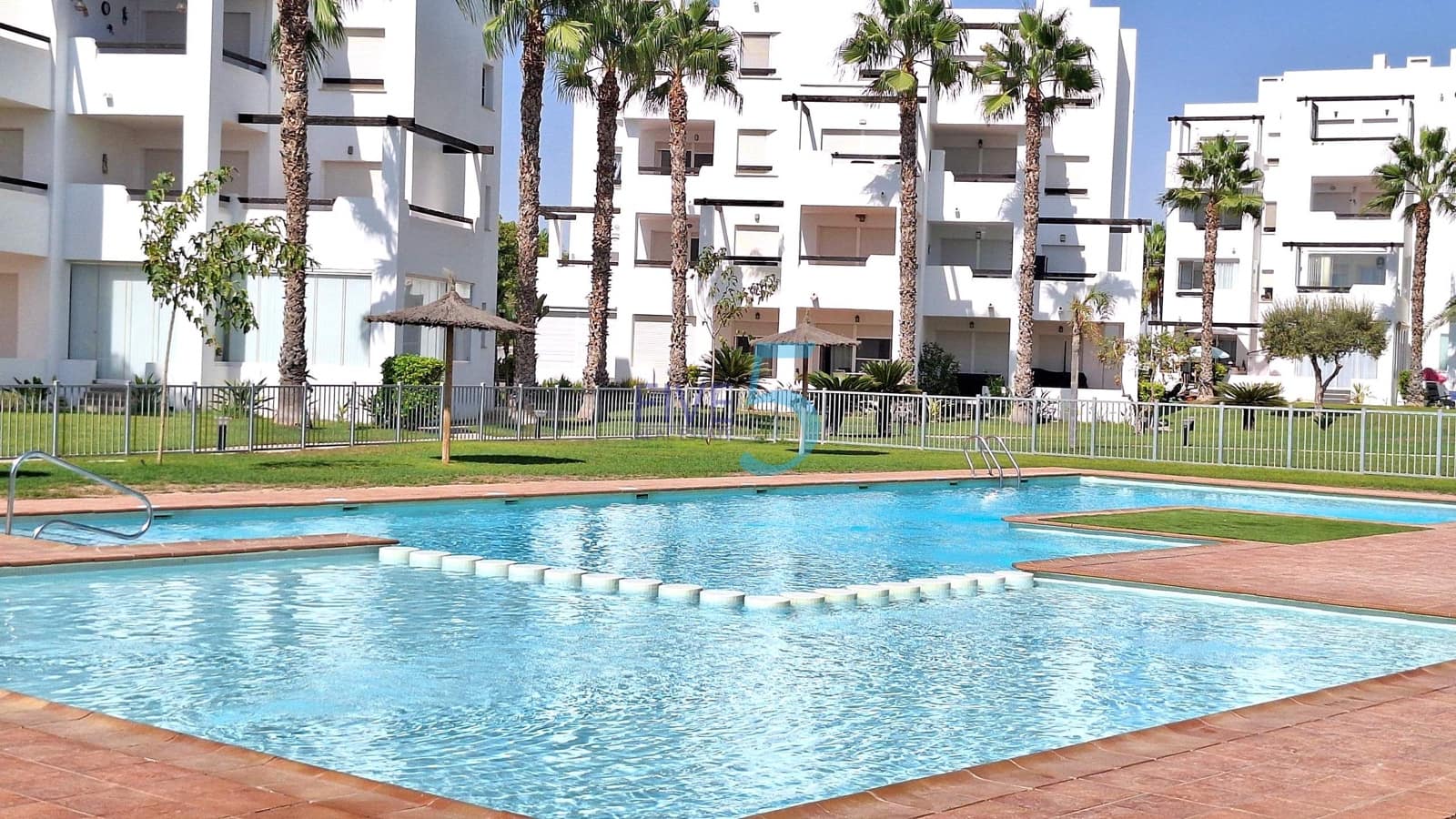 Apartamento de 2 habitaciones en Terrazas de la Torre en venta con piscina garaje - 159.000 € (Ref: 10060785)