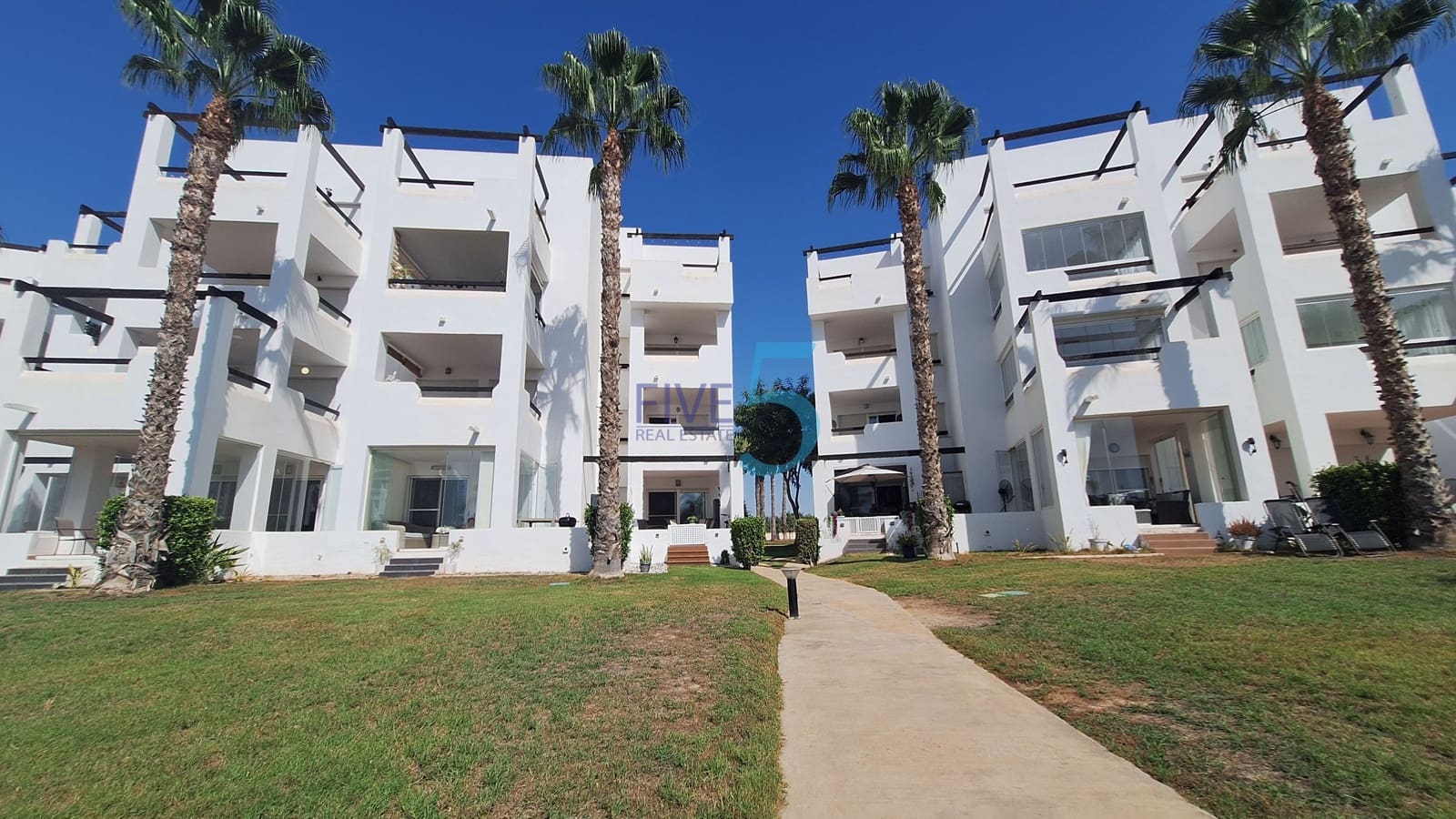 Apartamento de 2 habitaciones en Terrazas de la Torre en venta con piscina garaje - 159.000 € (Ref: 10060785)