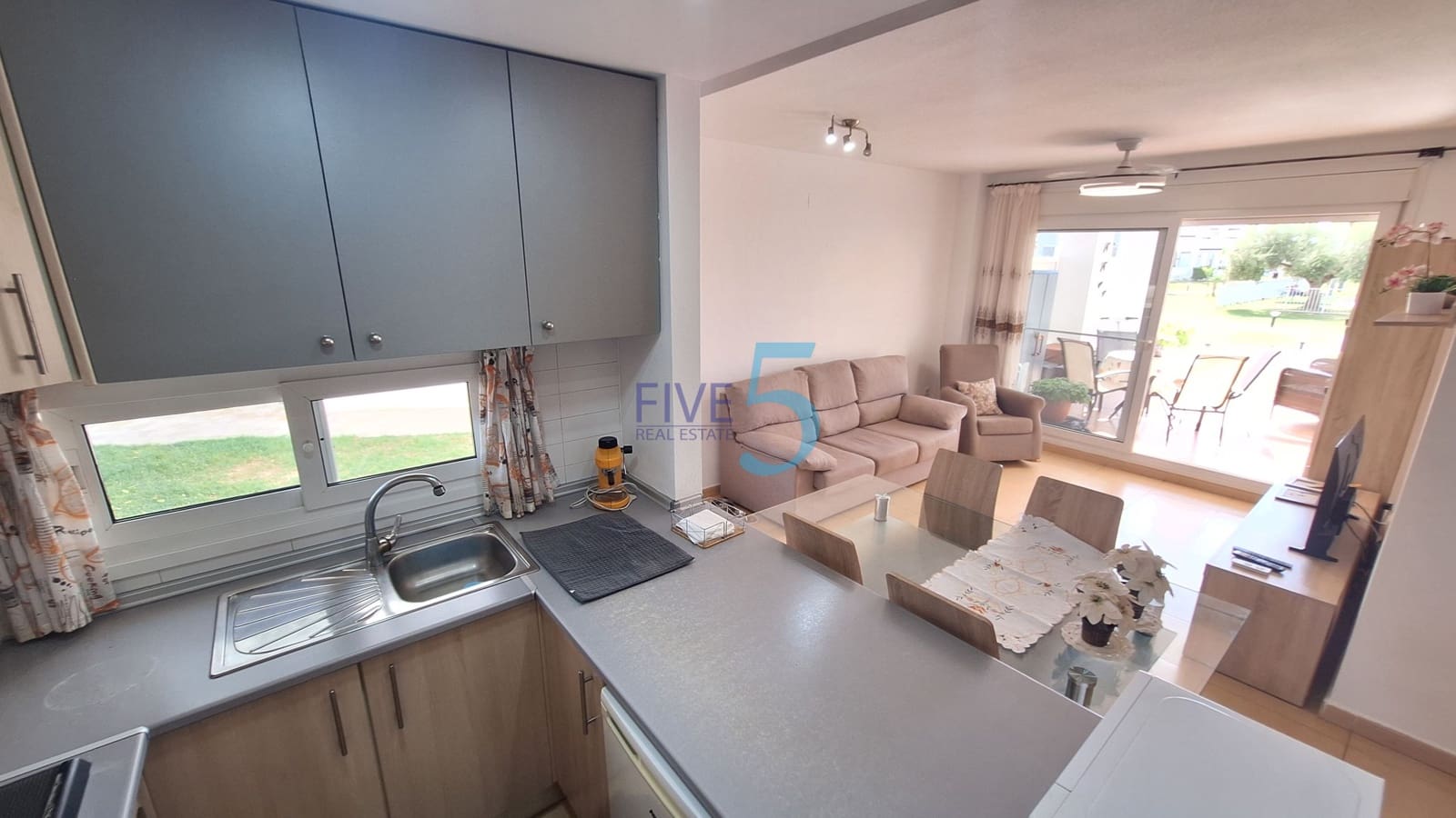 Apartamento de 2 habitaciones en Terrazas de la Torre en venta con piscina garaje - 159.000 € (Ref: 10060785)