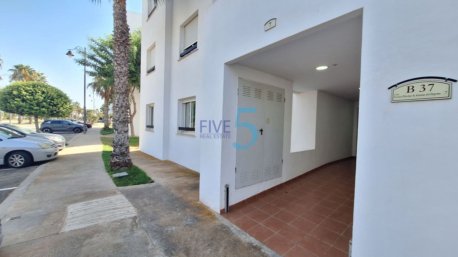 Apartamento de 2 habitaciones en Terrazas de la Torre en venta con piscina garaje - 159.000 € (Ref: 10060785)
