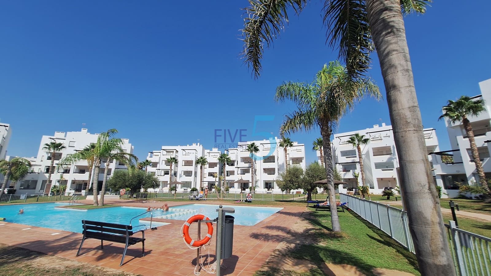 Apartamento de 2 habitaciones en Terrazas de la Torre en venta con piscina garaje - 159.000 € (Ref: 10060785)