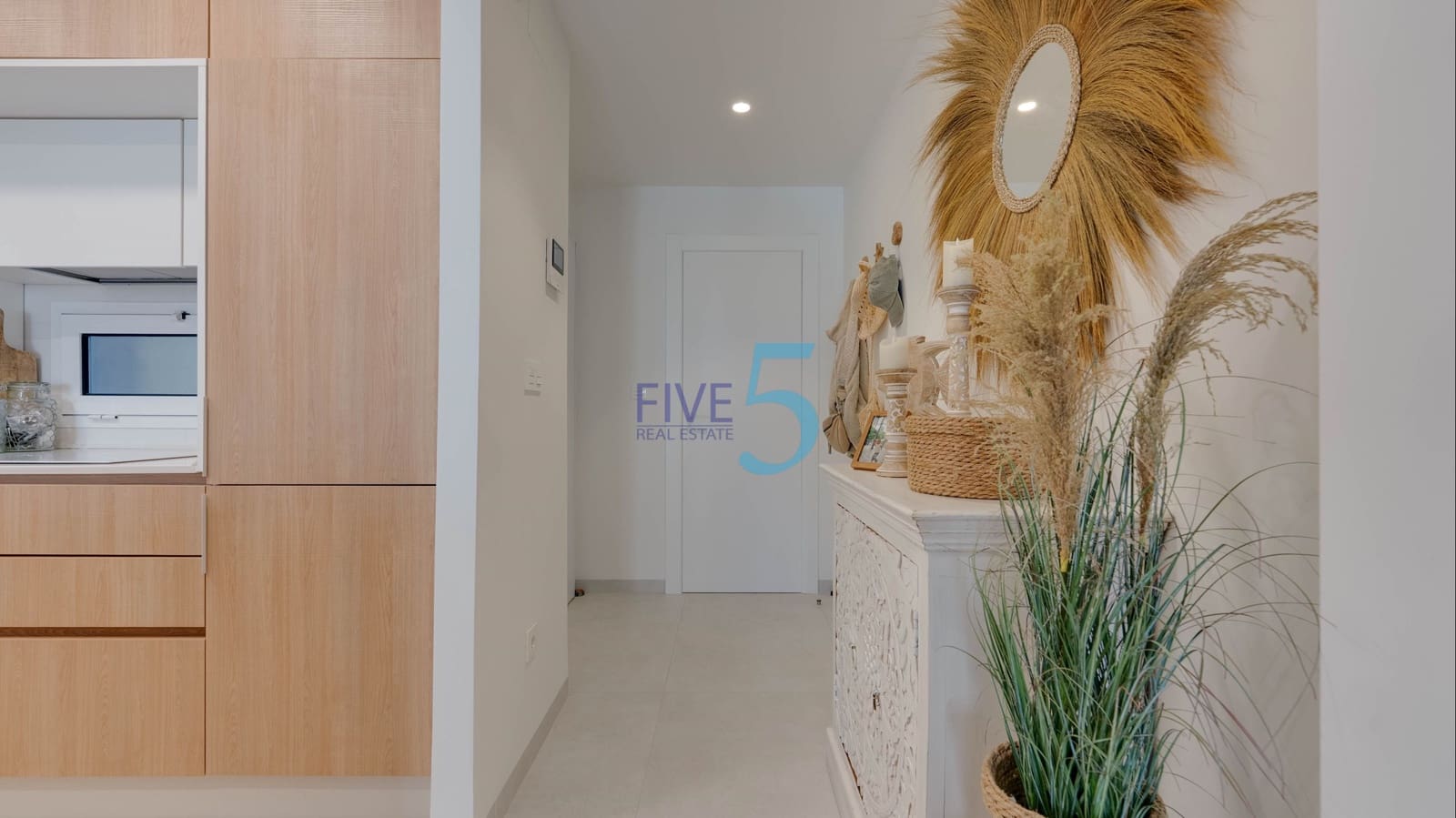 2 Zimmer Apartment zu verkaufen in El Raso mit Pool Garage - 299.000 € (Ref: 10060940)