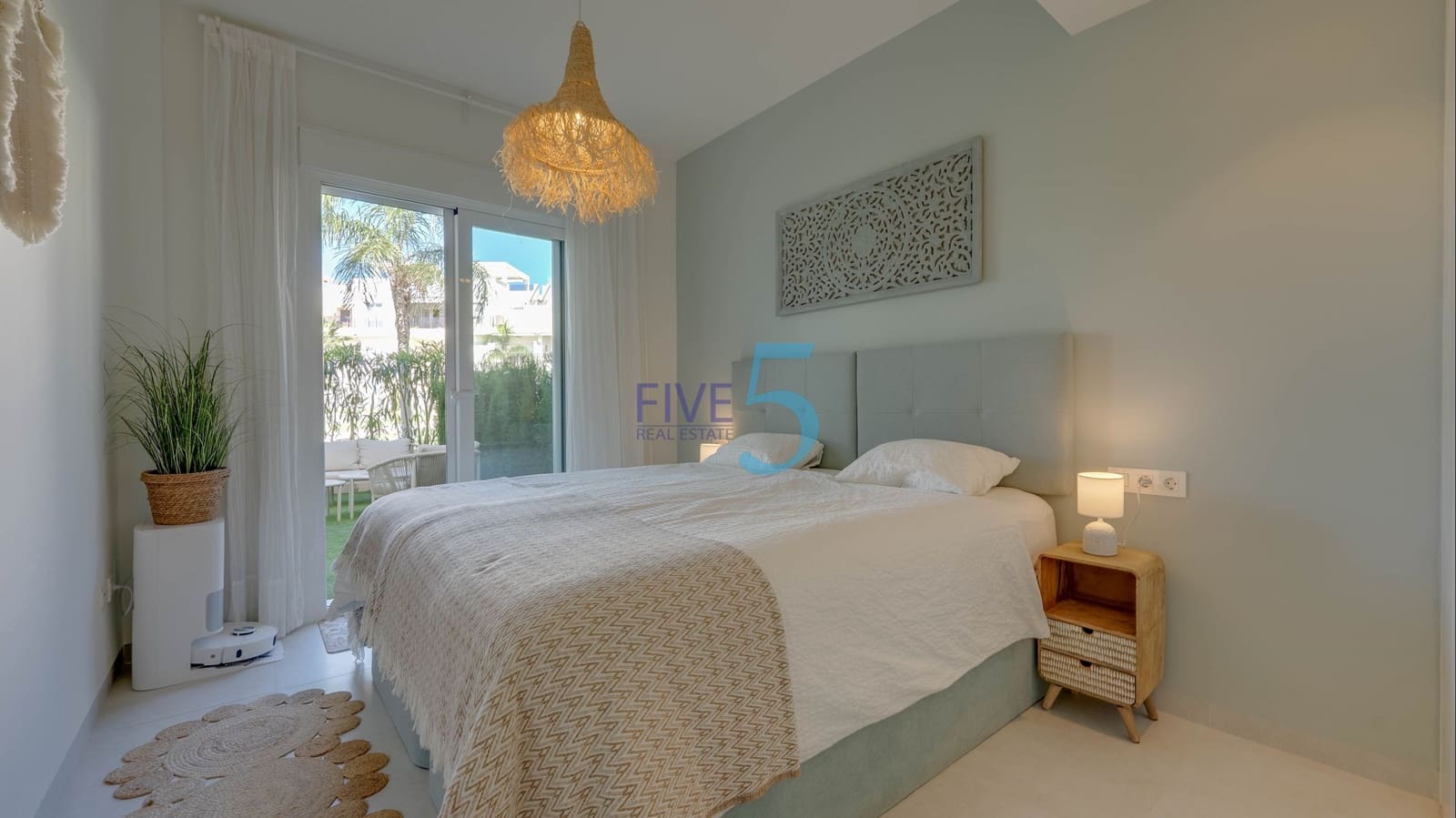 2 Zimmer Apartment zu verkaufen in El Raso mit Pool Garage - 299.000 € (Ref: 10060940)
