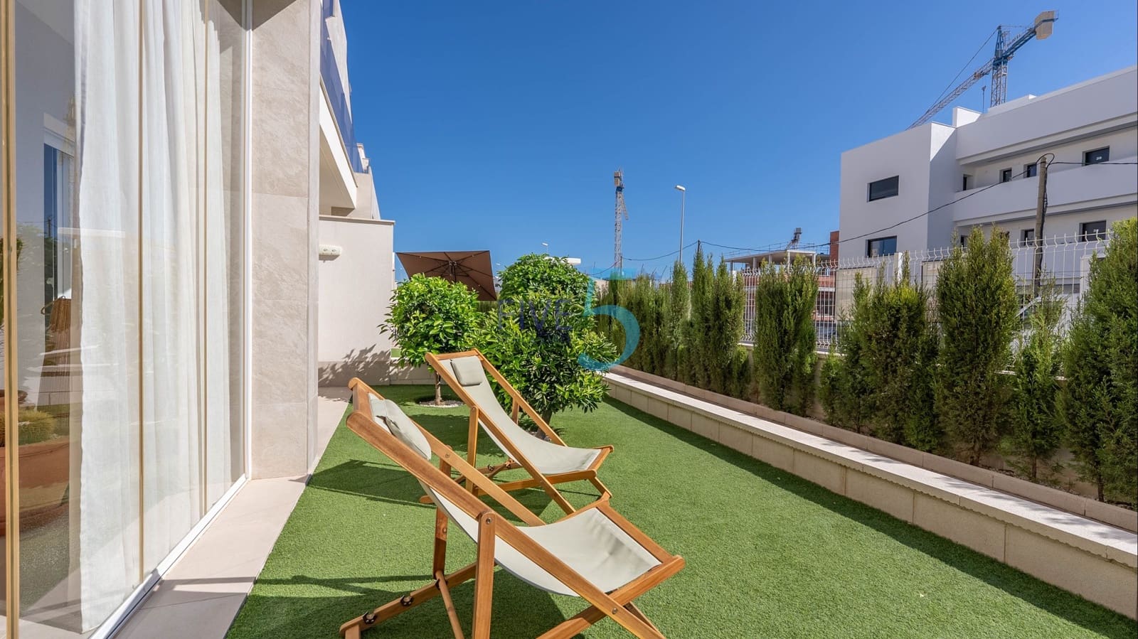 2 Zimmer Apartment zu verkaufen in El Raso mit Pool Garage - 299.000 € (Ref: 10060940)
