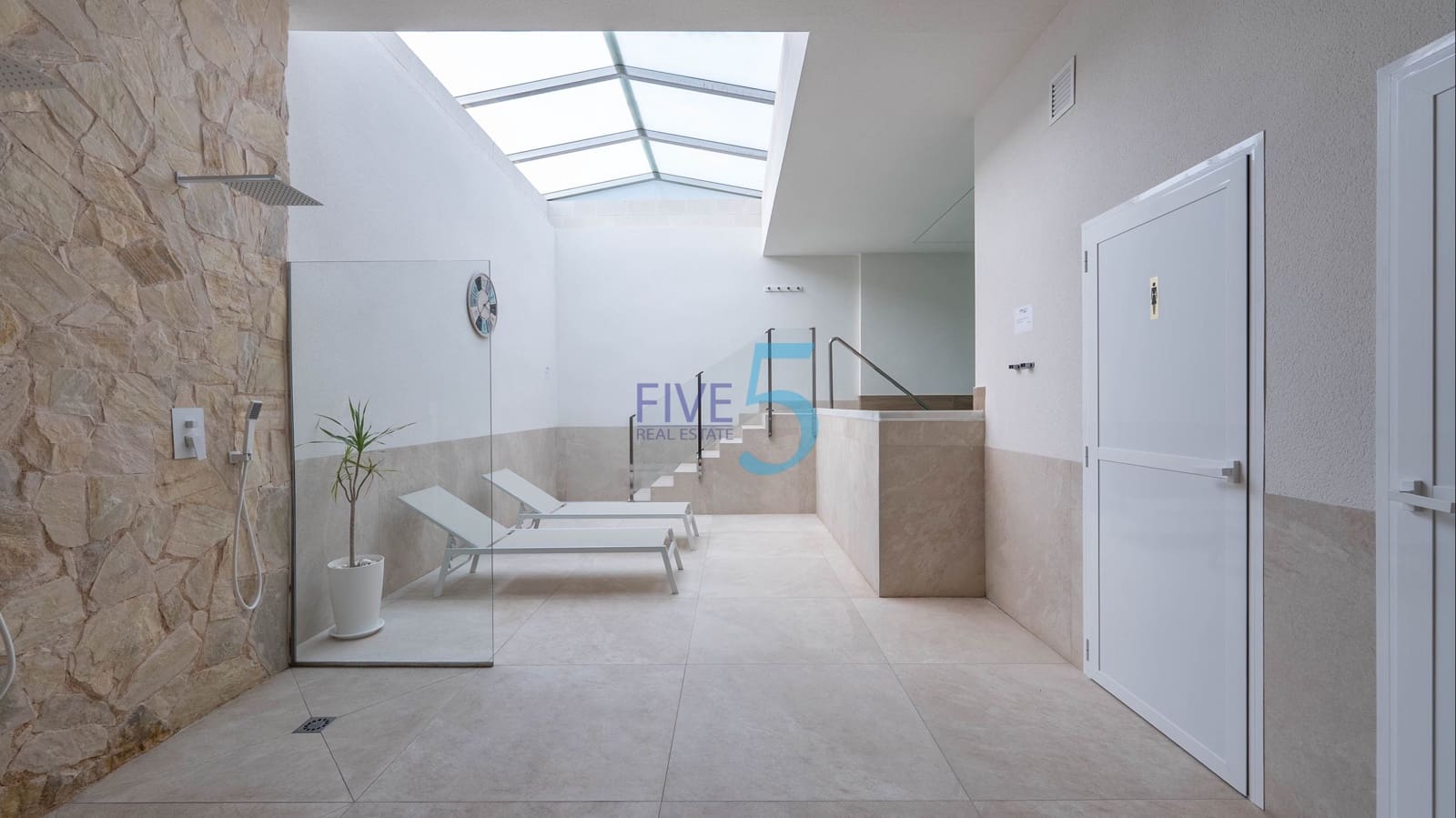 2 Zimmer Apartment zu verkaufen in El Raso mit Pool Garage - 299.000 € (Ref: 10060940)