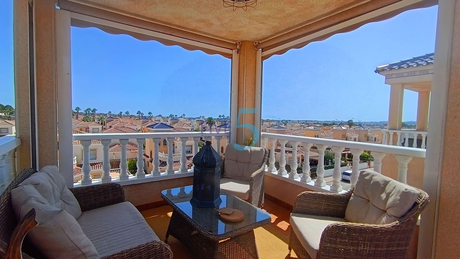 3 camera da letto Villa in vendita in El Raso con piscina garage - 325.000 € (Rif: 10060941)