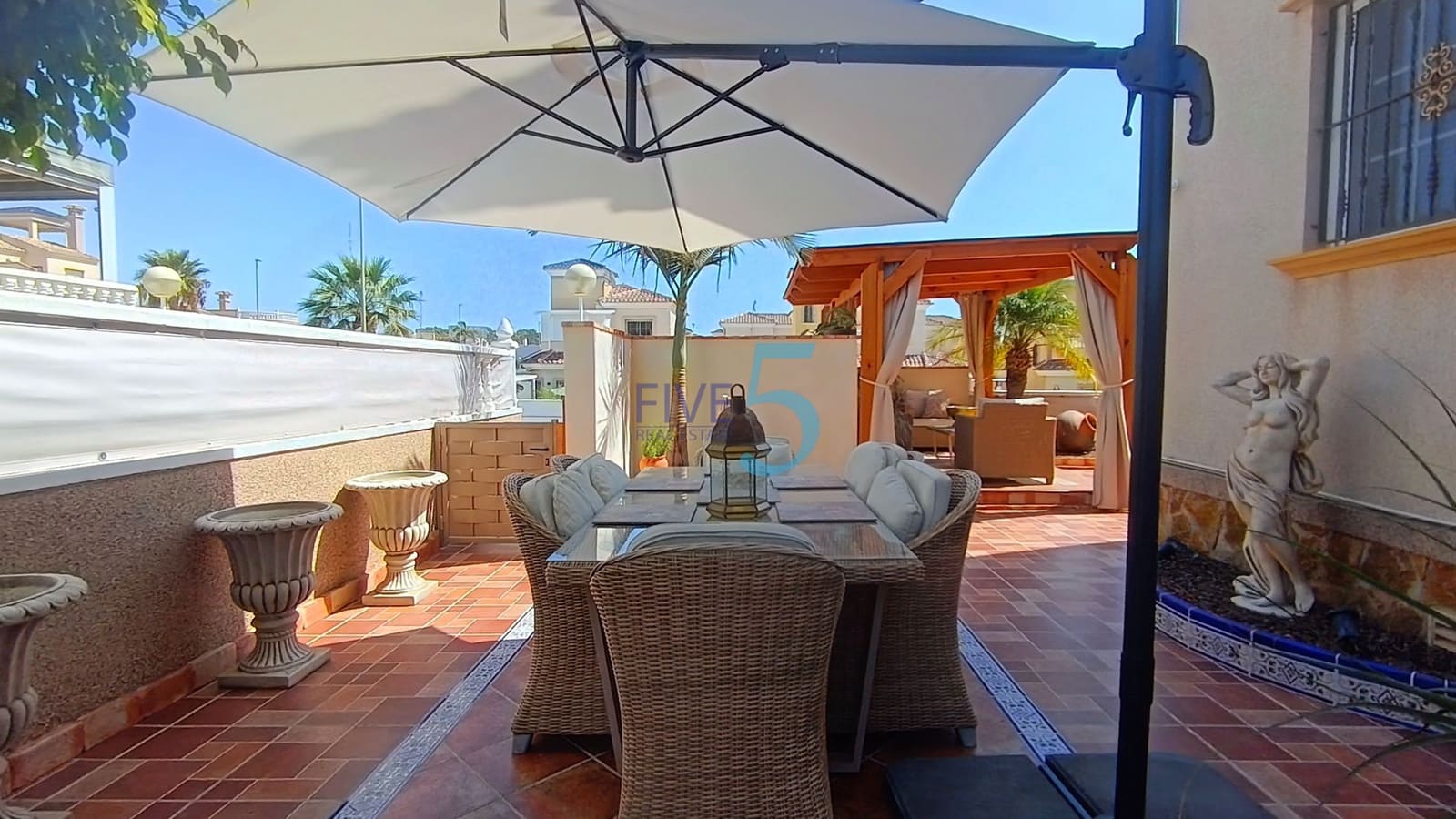 3 camera da letto Villa in vendita in El Raso con piscina garage - 325.000 € (Rif: 10060941)
