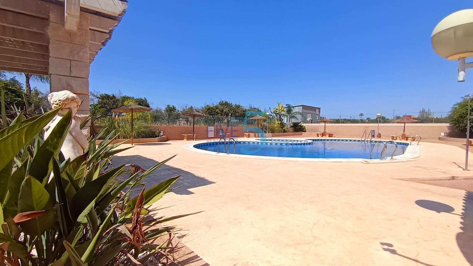 3 camera da letto Villa in vendita in El Raso con piscina garage - 325.000 € (Rif: 10060941)