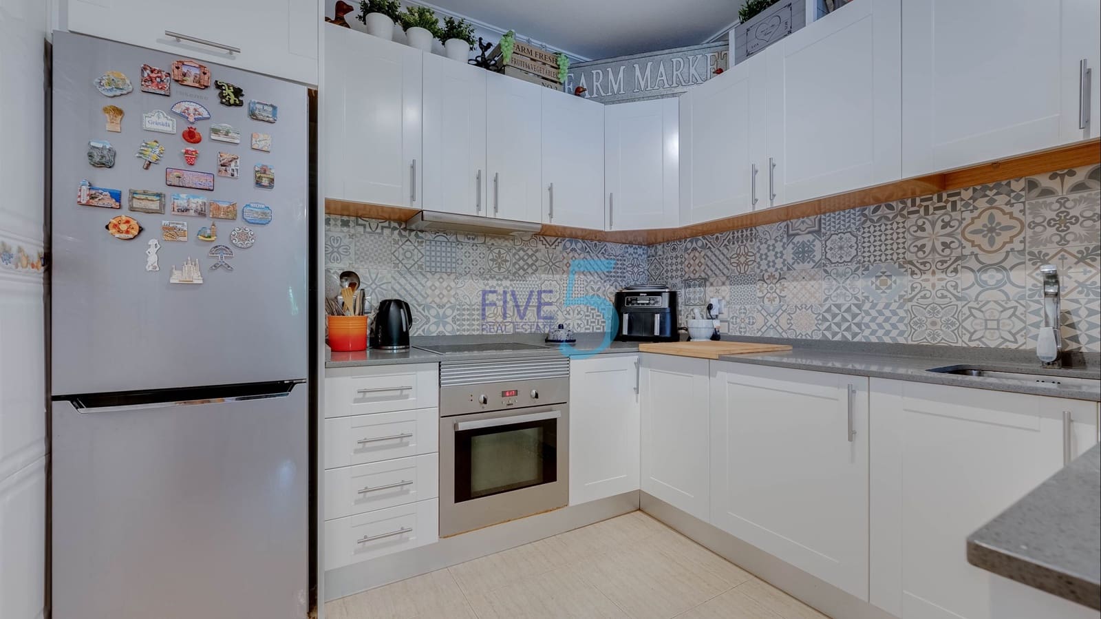 Chalet de 3 habitaciones en El Raso en venta con piscina garaje - 325.000 € (Ref: 10060941)