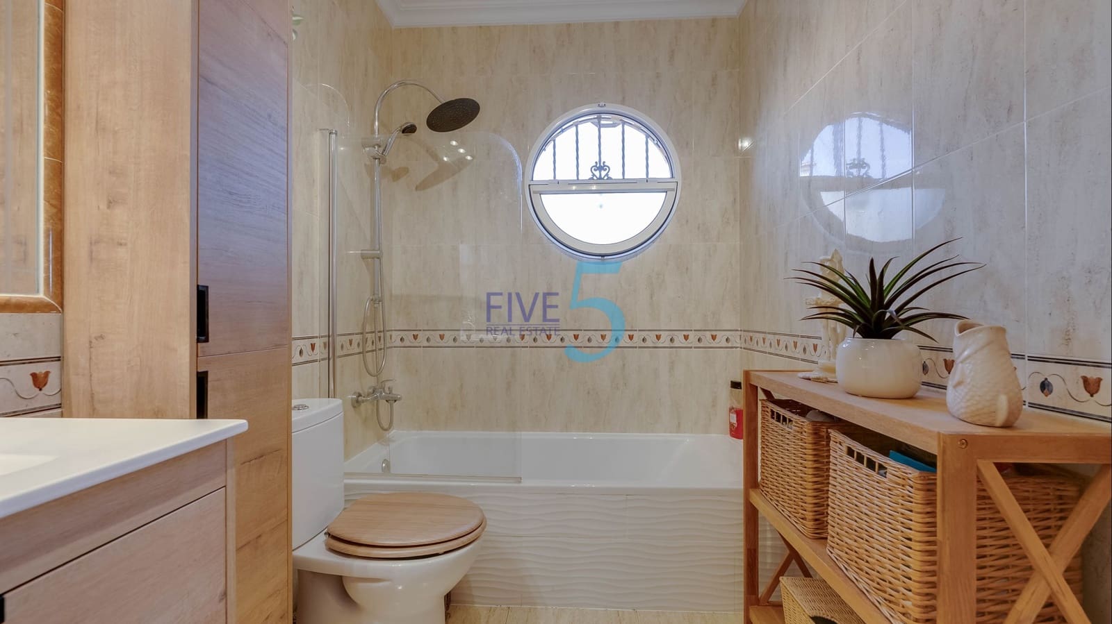 Chalet de 3 habitaciones en El Raso en venta con piscina garaje - 325.000 € (Ref: 10060941)