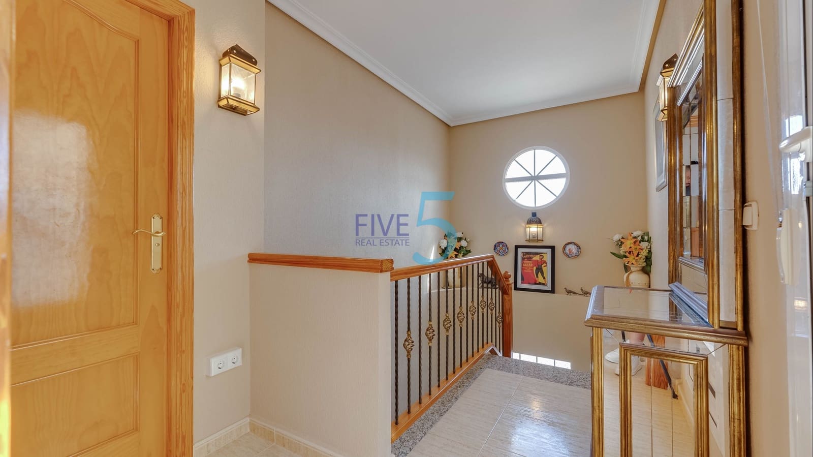 Chalet de 3 habitaciones en El Raso en venta con piscina garaje - 325.000 € (Ref: 10060941)