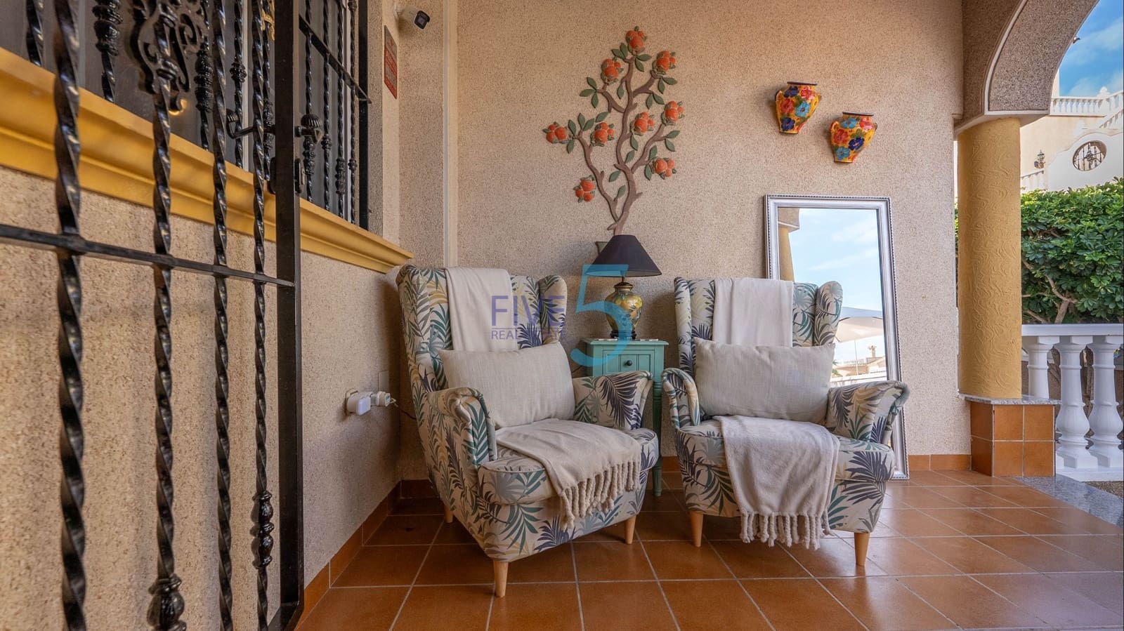 Chalet de 3 habitaciones en El Raso en venta con piscina garaje - 325.000 € (Ref: 10060941)