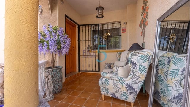 3 sypialnia Willa na sprzedaż w El Raso, Guardamar del Segura z basenem garażem - 325 000 € (Ref: 10060941)