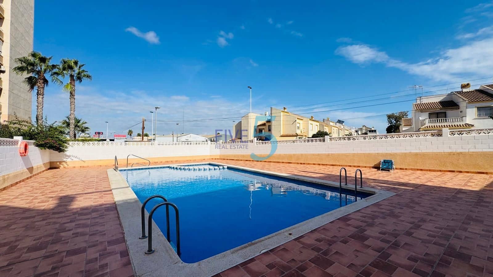 2 sypialnia Apartament na sprzedaż w Torrevieja z basenem - 125 000 € (Ref: 10065009)