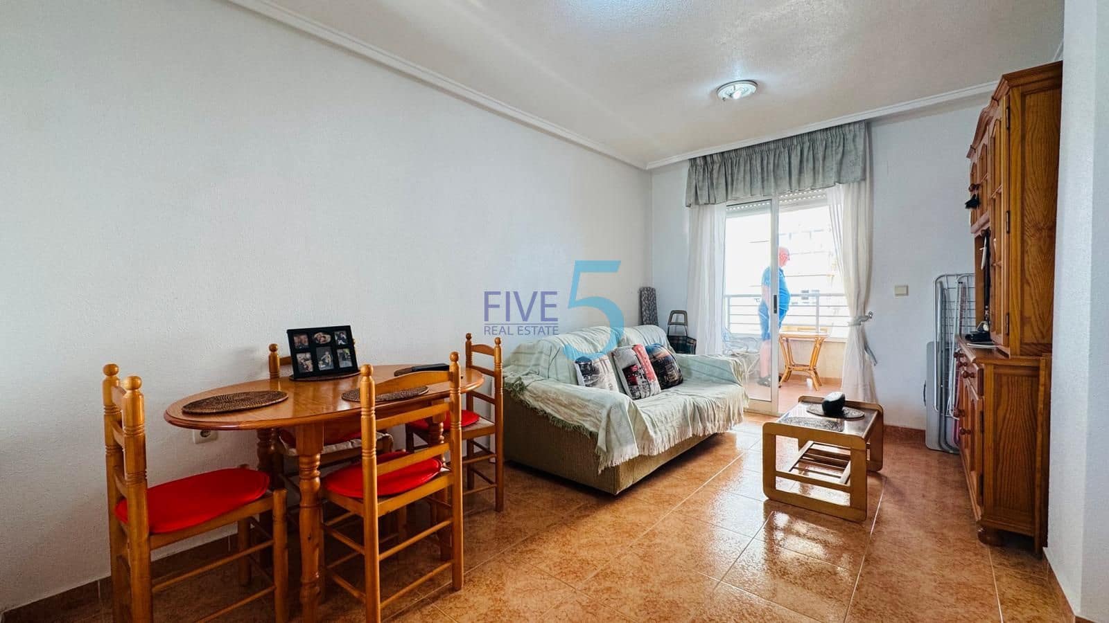 2 sypialnia Apartament na sprzedaż w Torrevieja z basenem - 125 000 € (Ref: 10065009)