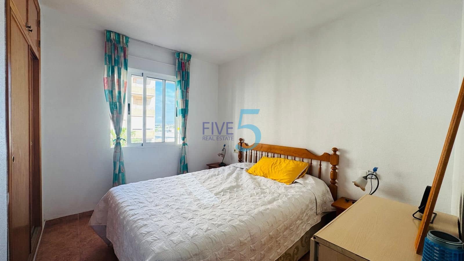2 sypialnia Apartament na sprzedaż w Torrevieja z basenem - 125 000 € (Ref: 10065009)