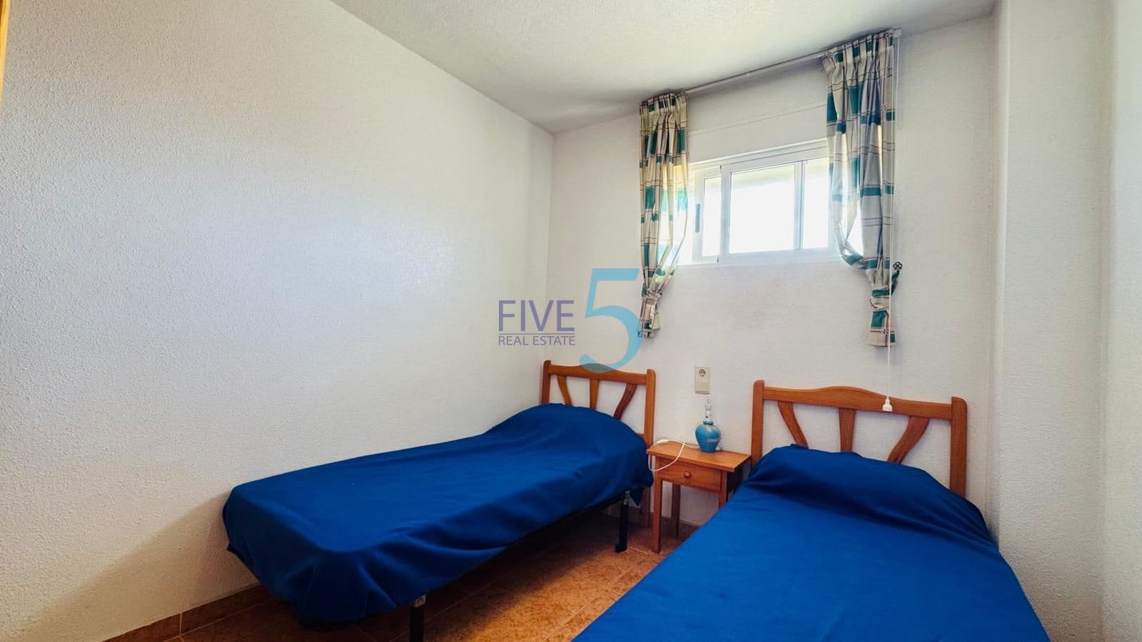 2 sypialnia Apartament na sprzedaż w Torrevieja z basenem - 125 000 € (Ref: 10065009)
