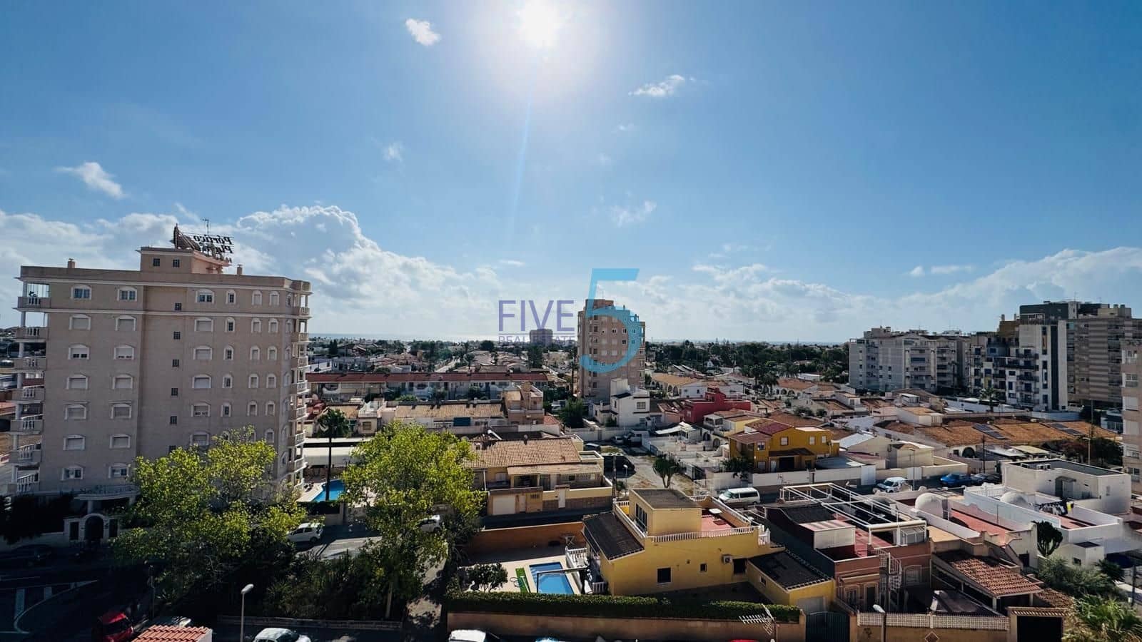 2 sypialnia Apartament na sprzedaż w Torrevieja z basenem - 125 000 € (Ref: 10065009)
