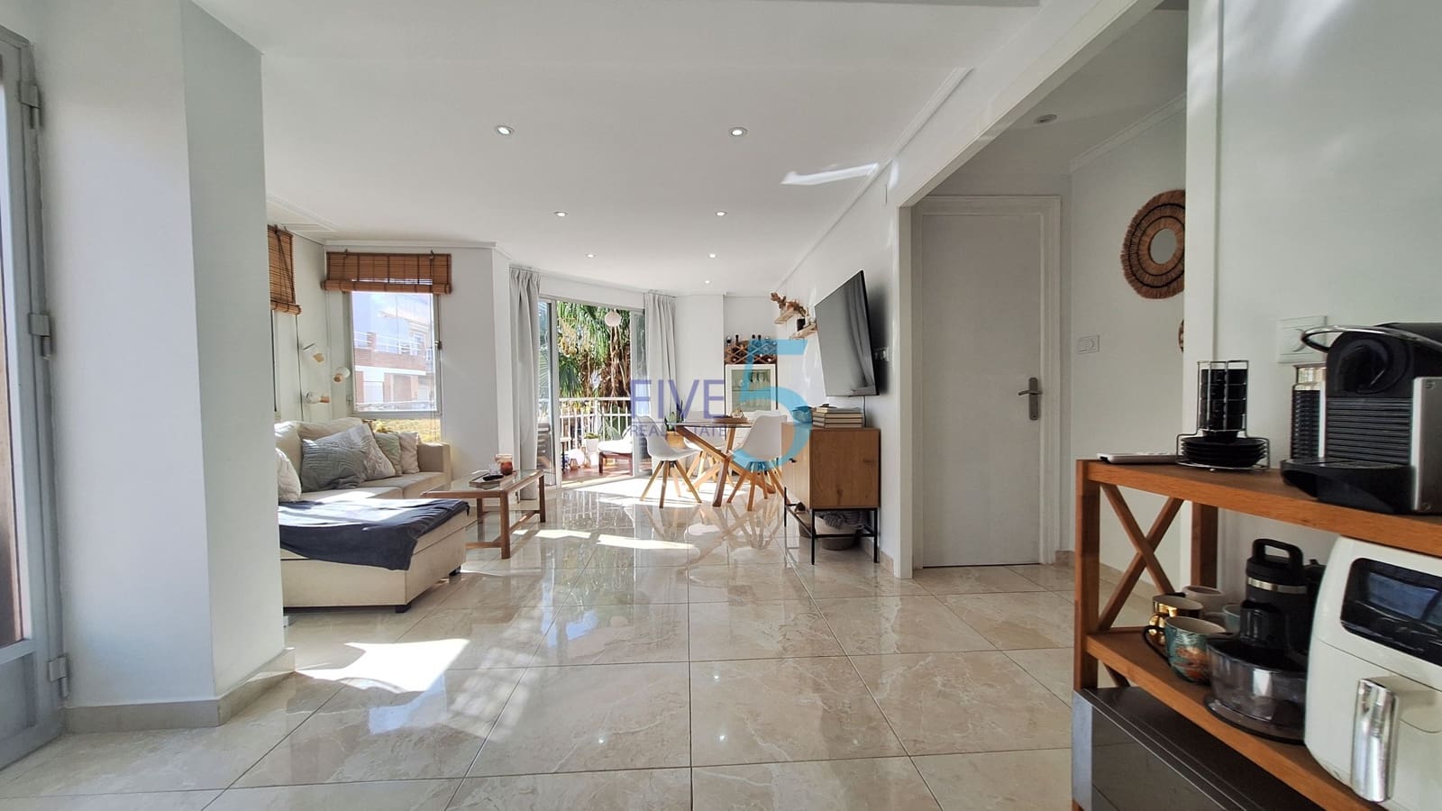 Apartamento de 3 habitaciones en Torrevieja en venta - 239.000 € (Ref: 10065513)