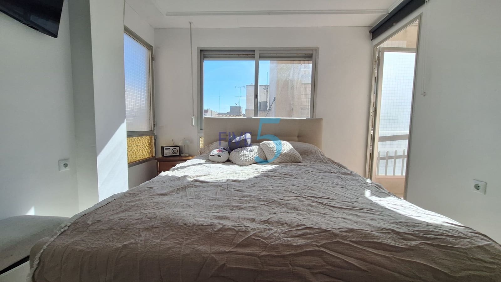 Apartamento de 3 habitaciones en Torrevieja en venta - 239.000 € (Ref: 10065513)