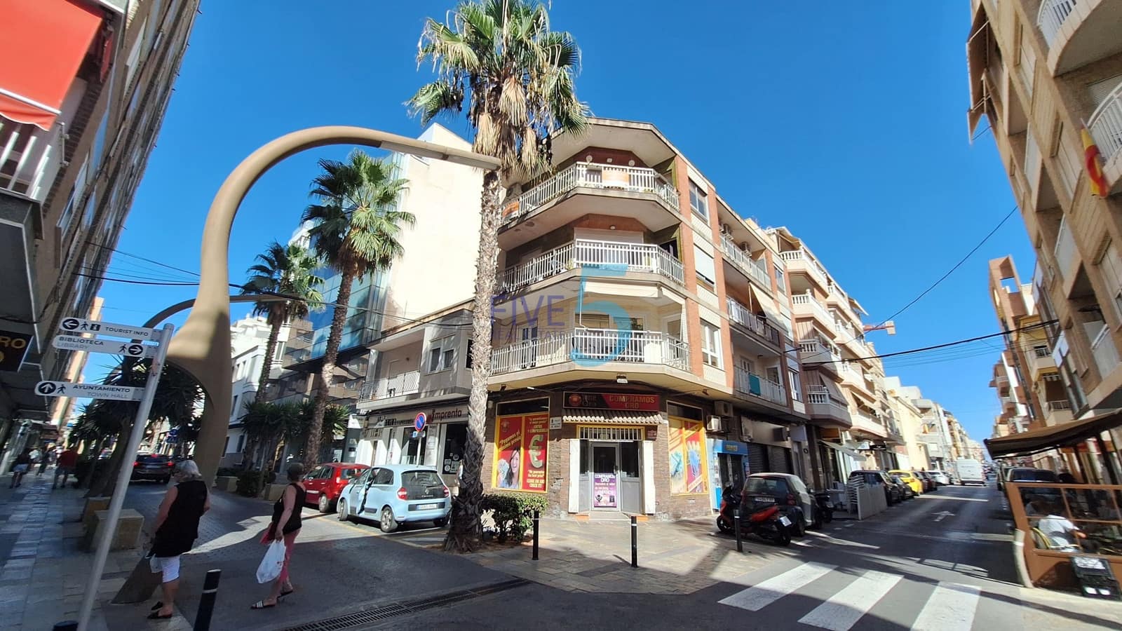 Apartamento de 3 habitaciones en Torrevieja en venta - 239.000 € (Ref: 10065513)