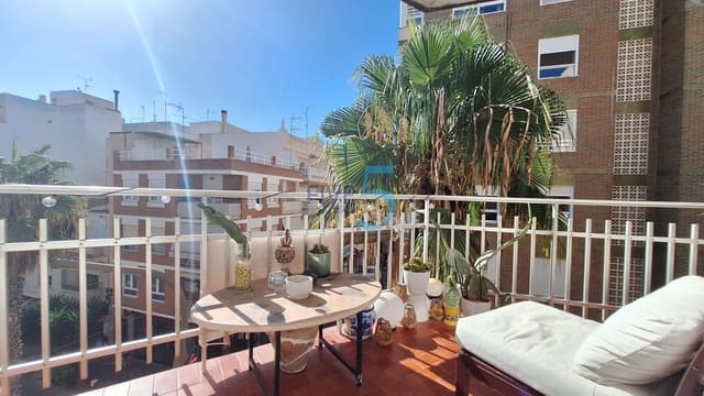 Apartamento de 3 habitaciones en Torrevieja en venta - 239.000 € (Ref: 10065513)