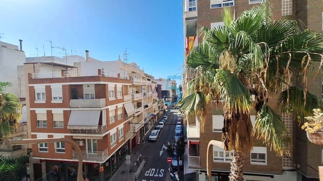 Apartamento de 3 habitaciones en Torrevieja en venta - 239.000 € (Ref: 10065513)