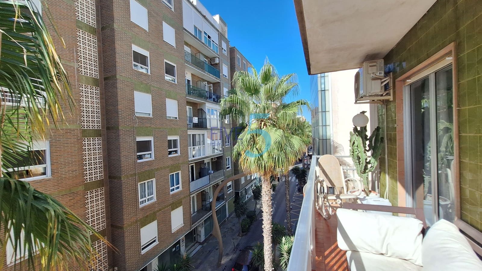 Apartamento de 3 habitaciones en Torrevieja en venta - 239.000 € (Ref: 10065513)