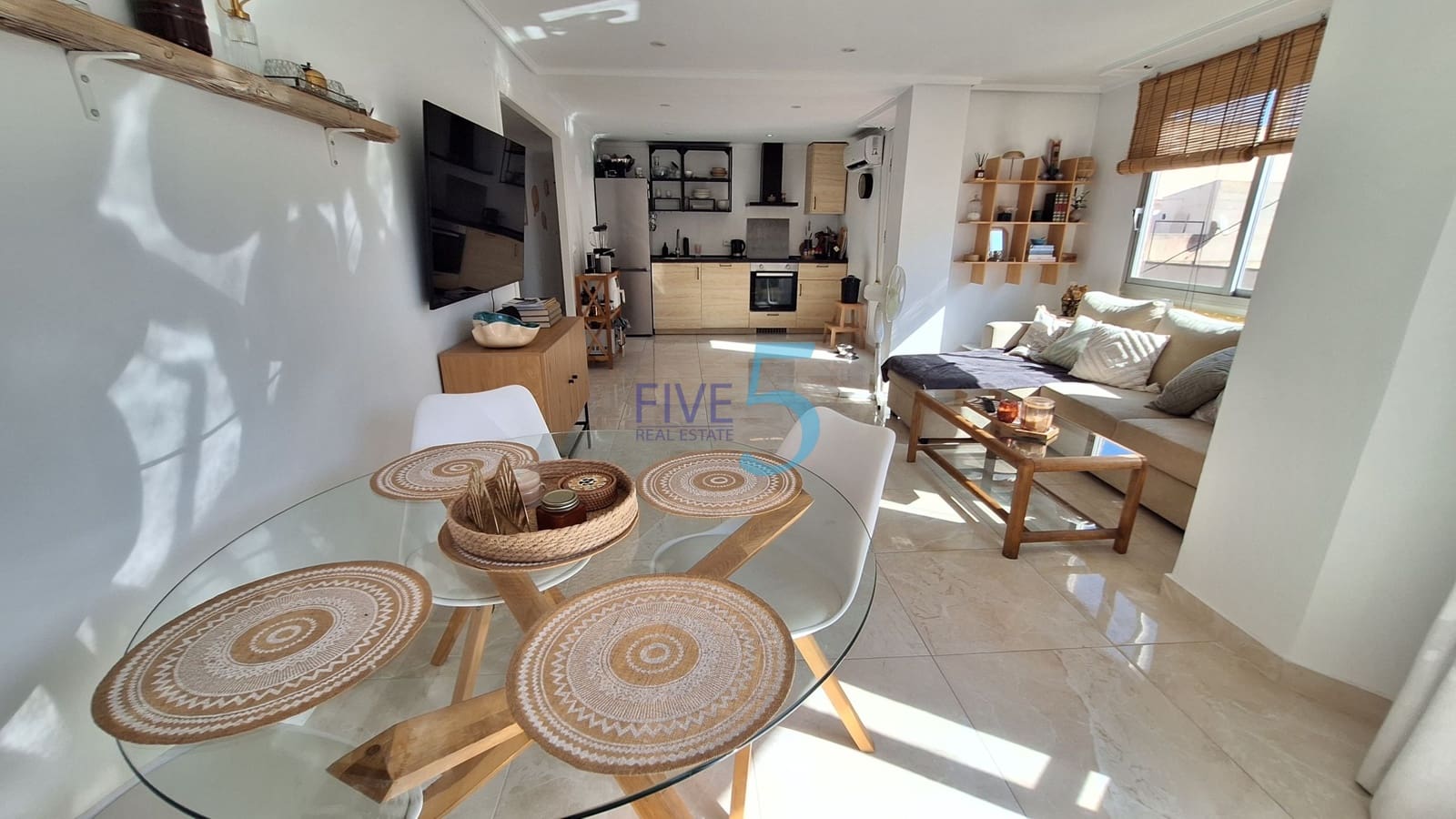 Apartamento de 3 habitaciones en Torrevieja en venta - 239.000 € (Ref: 10065513)