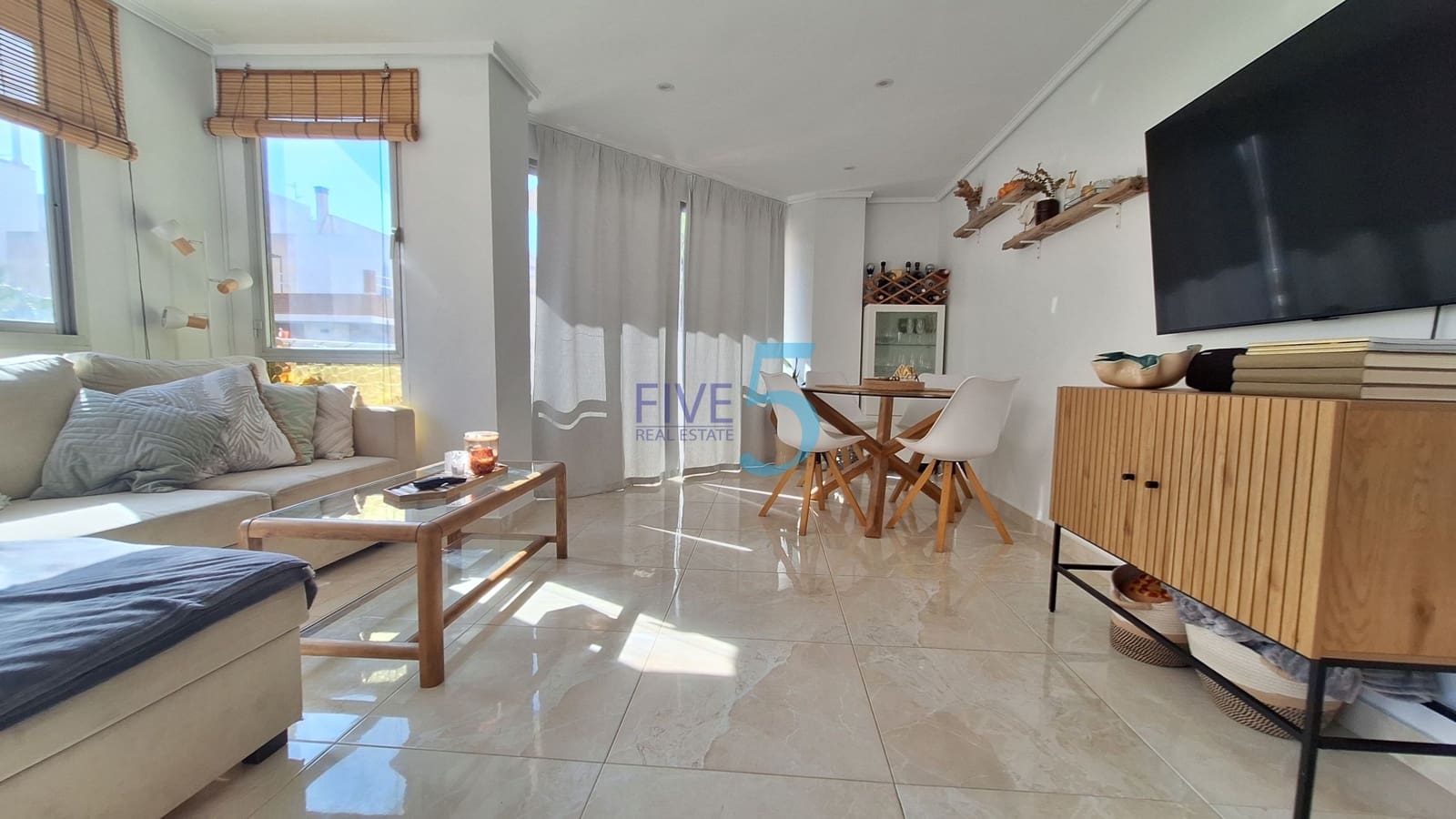 Apartamento de 3 habitaciones en Torrevieja en venta - 239.000 € (Ref: 10065513)