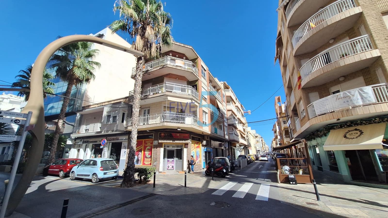 Apartamento de 3 habitaciones en Torrevieja en venta - 239.000 € (Ref: 10065513)