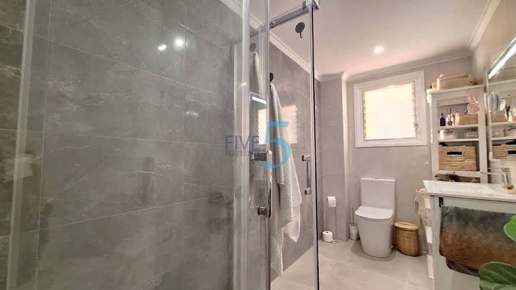 Apartamento de 3 habitaciones en Torrevieja en venta - 239.000 € (Ref: 10065513)