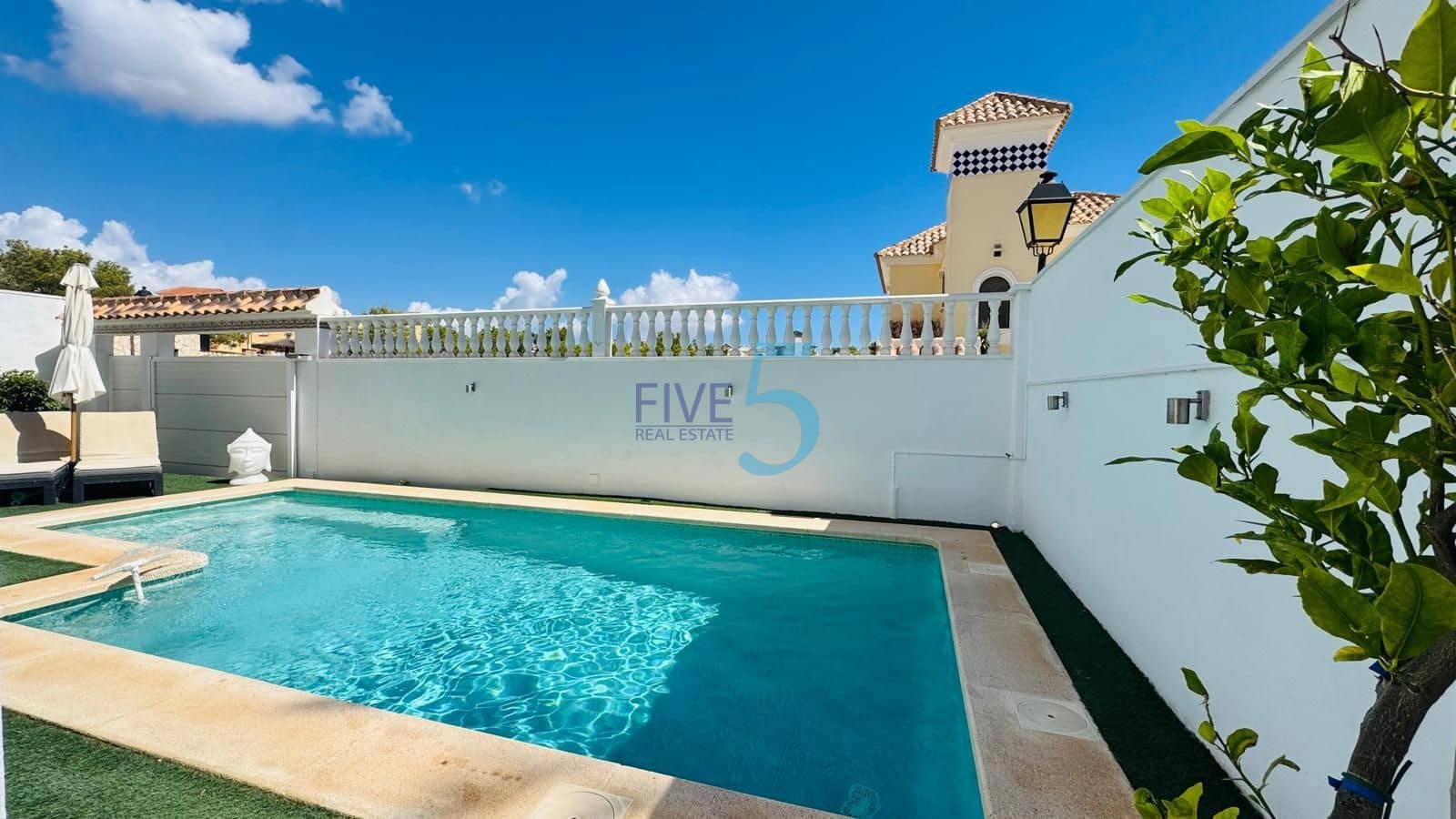3 chambre Villa/Maison à vendre à Villamartin avec piscine garage - 460 000 € (Ref: 10070178)