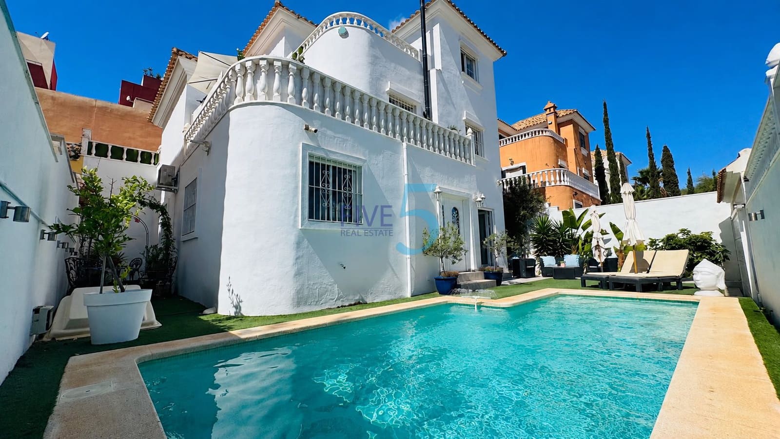 3 chambre Villa/Maison à vendre à Villamartin avec piscine garage - 460 000 € (Ref: 10070178)