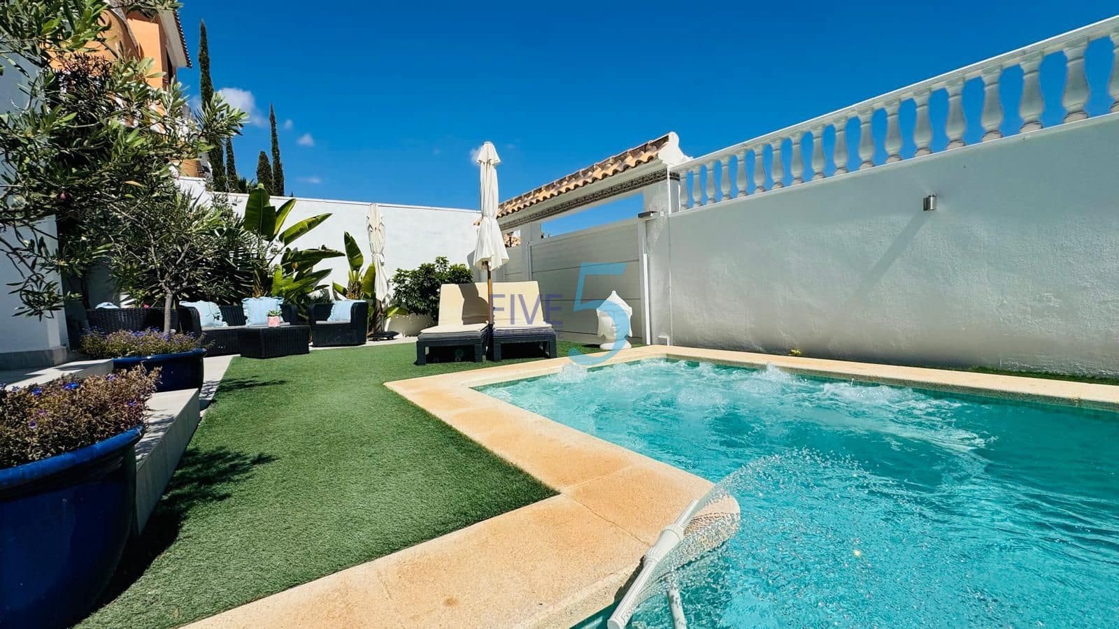 3 chambre Villa/Maison à vendre à Villamartin avec piscine garage - 460 000 € (Ref: 10070178)