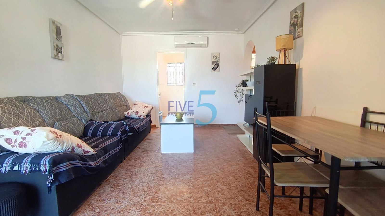 2 Zimmer Apartment zu verkaufen in Vistabella mit Pool Garage - 125.000 € (Ref: 10070179)