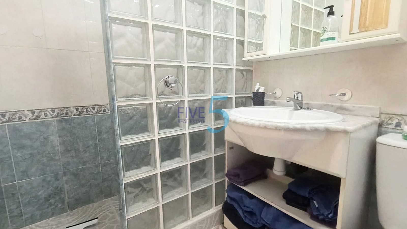 2 Zimmer Apartment zu verkaufen in Vistabella mit Pool Garage - 125.000 € (Ref: 10070179)