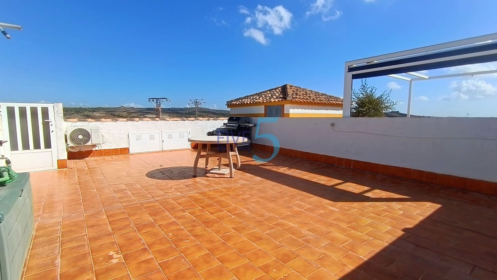 2 Zimmer Apartment zu verkaufen in Vistabella mit Pool Garage - 125.000 € (Ref: 10070179)