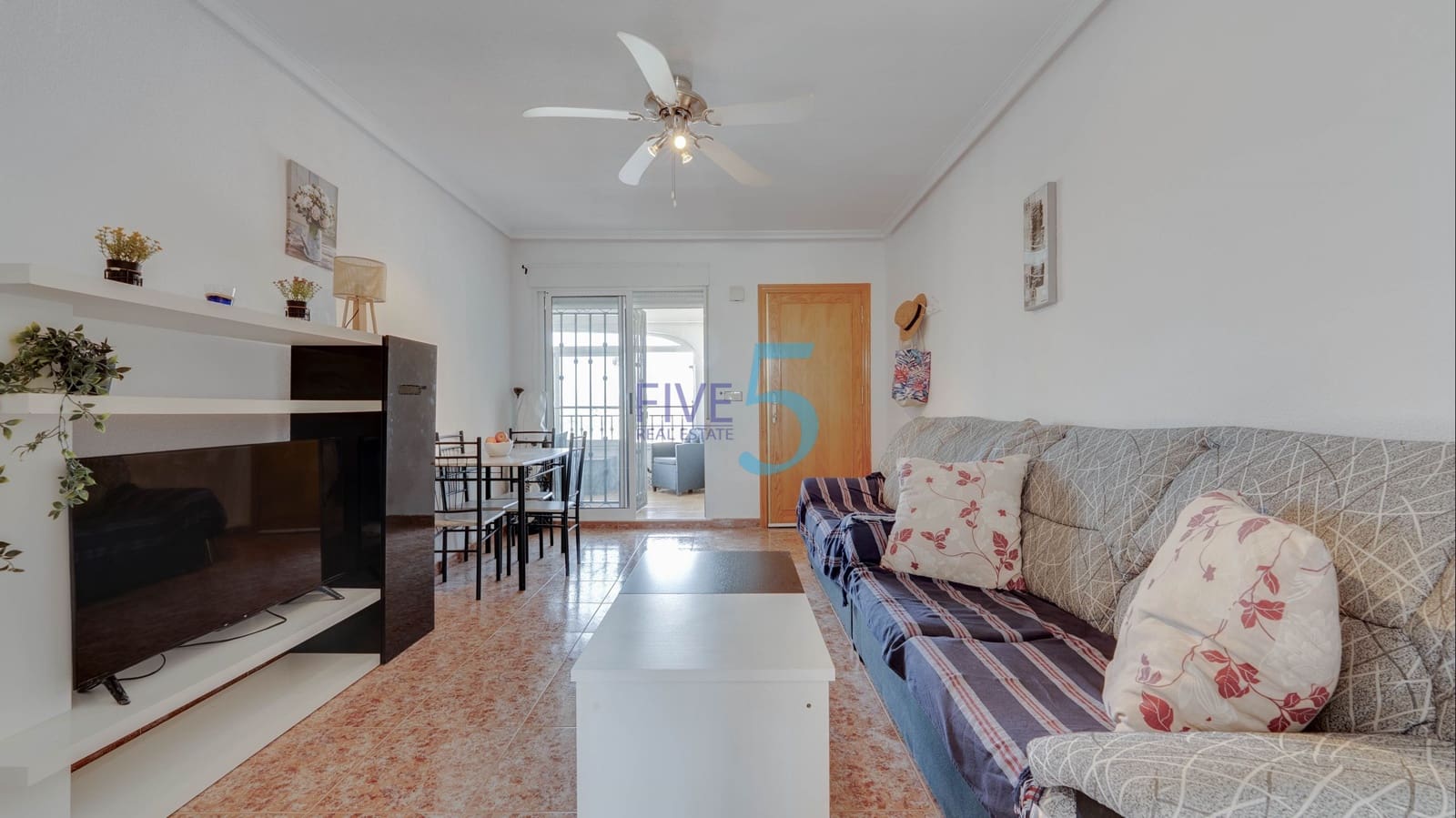 2 bedroom Apartment for sale in Vistabella with pool garage - € 125,000 (Ref: 10070179)
