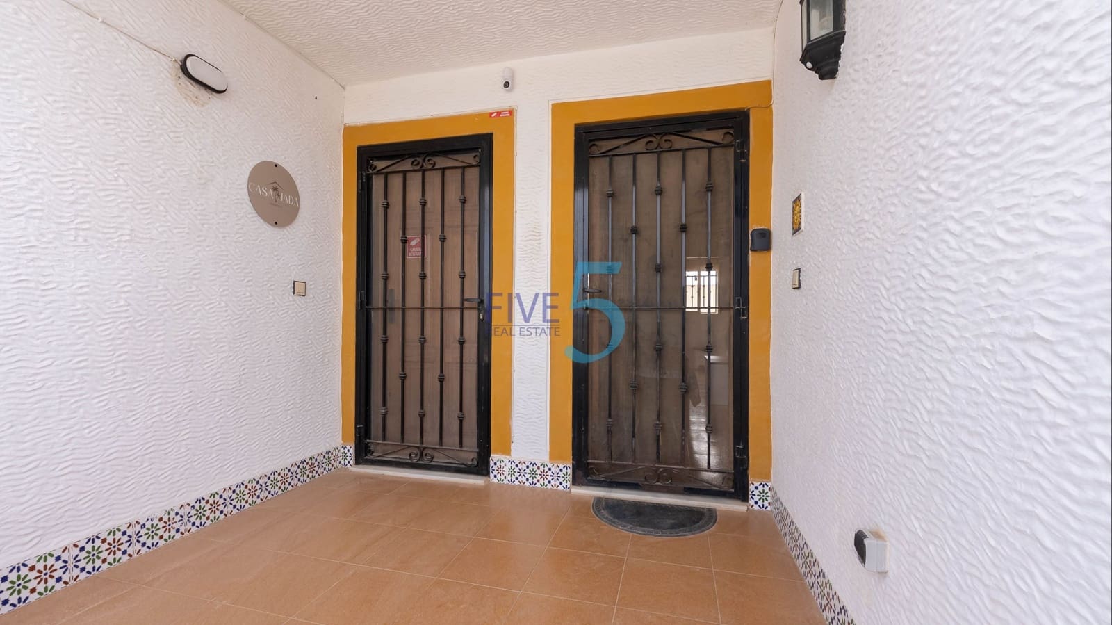 2 bedroom Apartment for sale in Vistabella with pool garage - € 125,000 (Ref: 10070179)