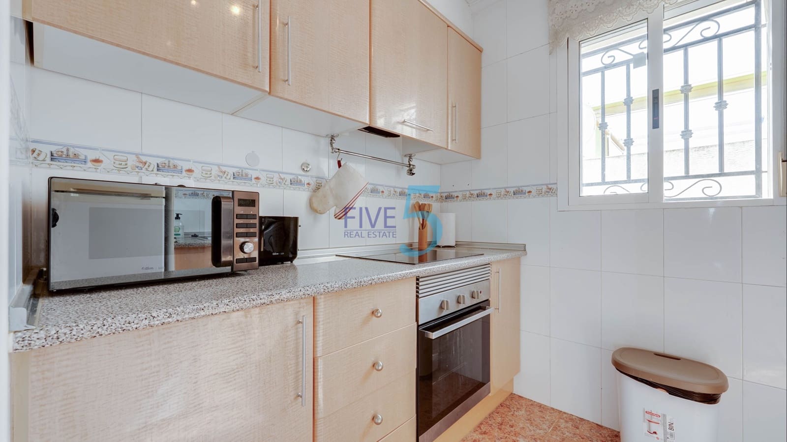 2 bedroom Apartment for sale in Vistabella with pool garage - € 125,000 (Ref: 10070179)