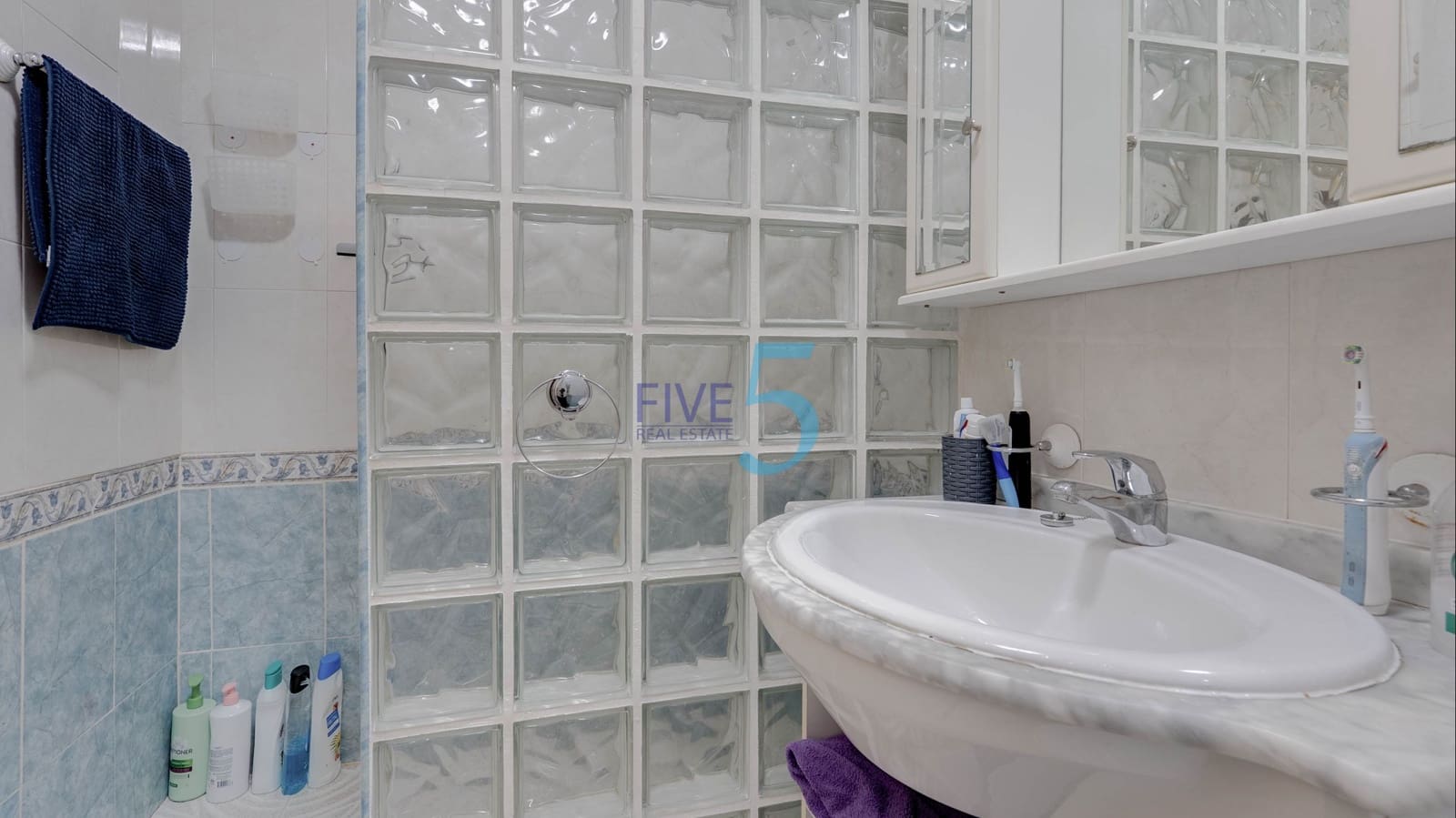 2 bedroom Apartment for sale in Vistabella with pool garage - € 125,000 (Ref: 10070179)