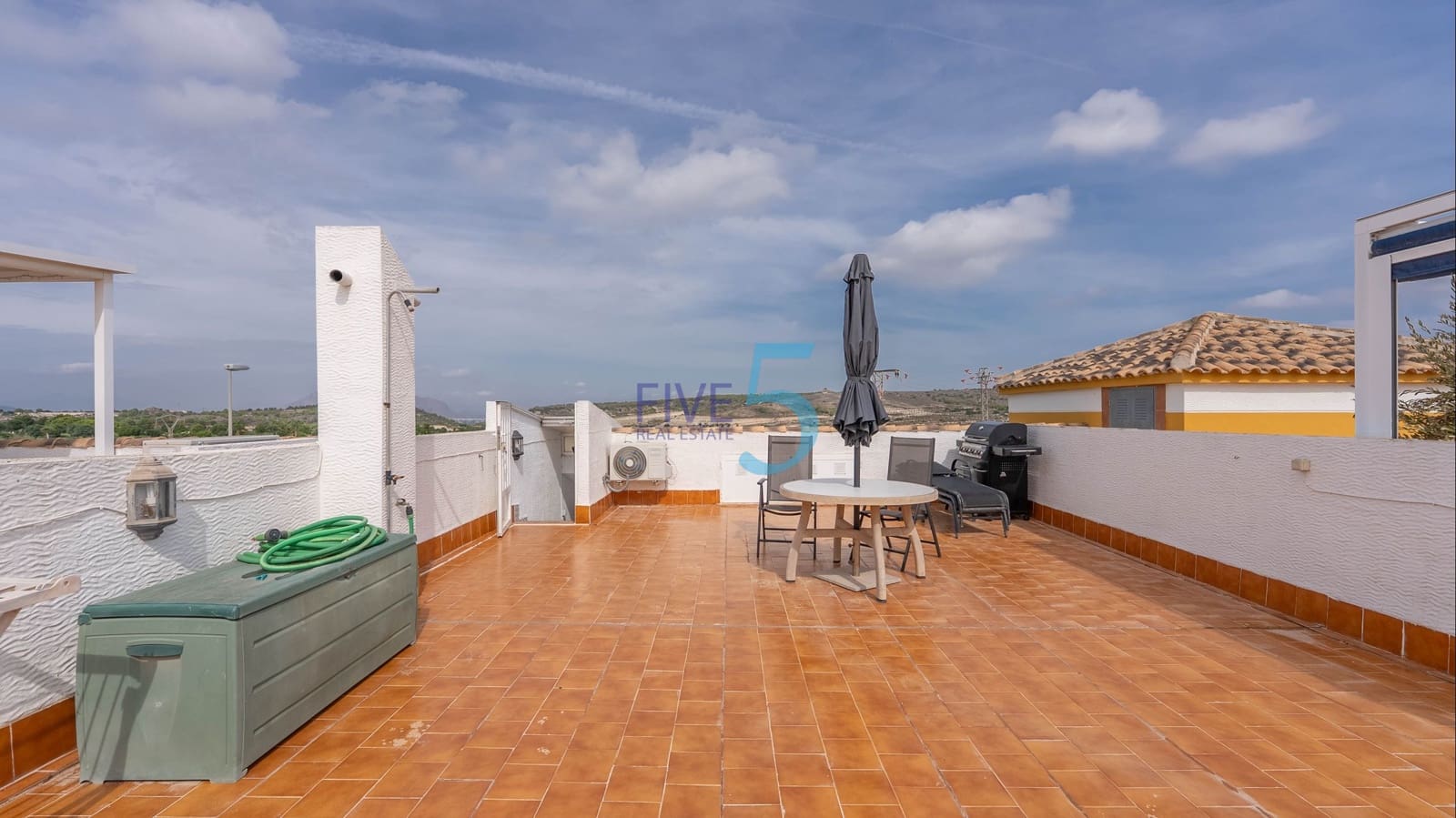 2 bedroom Apartment for sale in Vistabella with pool garage - € 125,000 (Ref: 10070179)